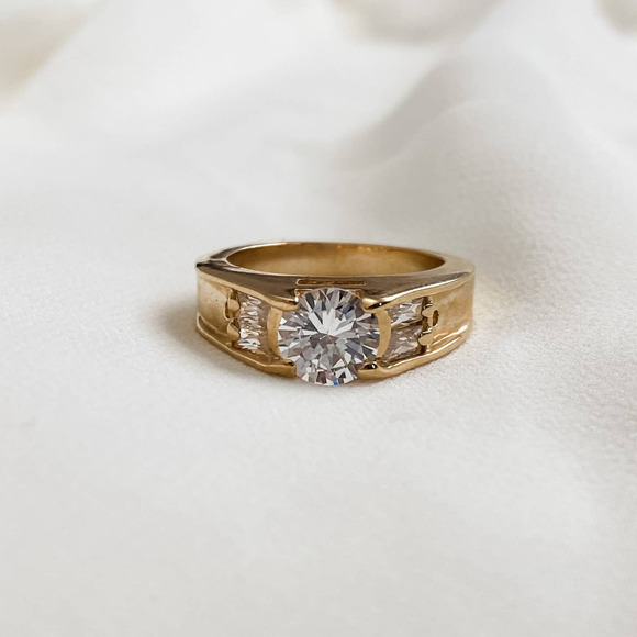Vintage Jewelry - VTG Gold 1 Carat Solitaire CZ Diamond Ring